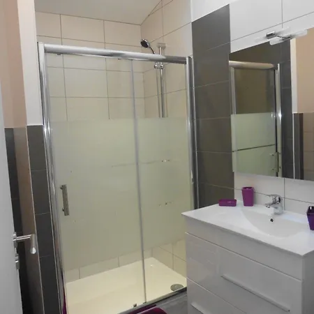 La Rocardiere Xl 10 Personnes Tatil Evi *